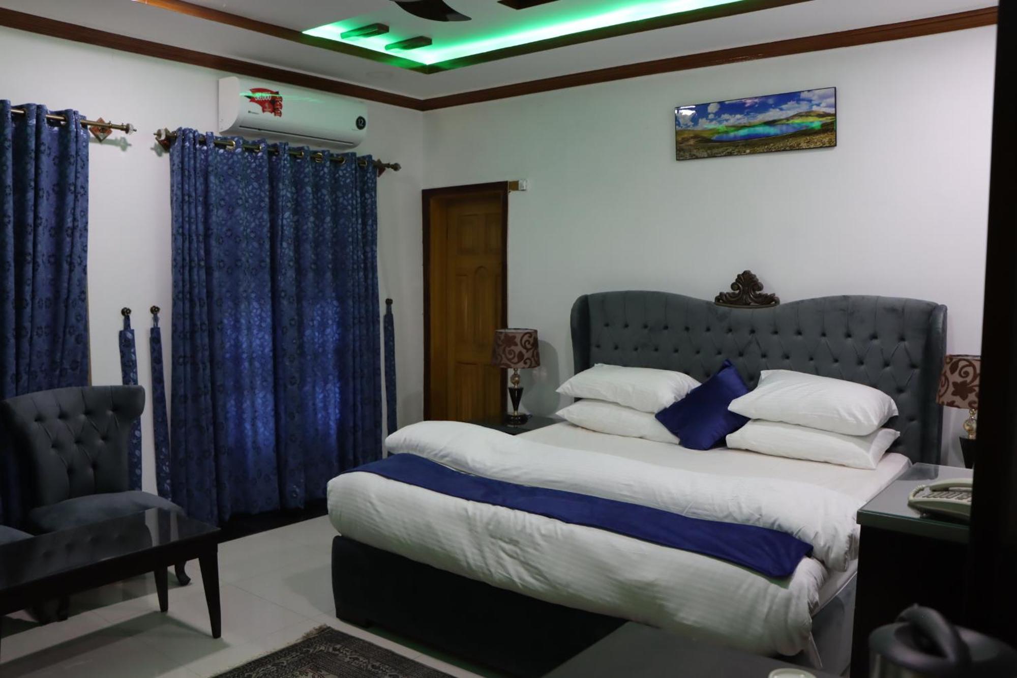 Gilgit Residency 4 Bed Rooms Luxurious Apartment Exterior photo